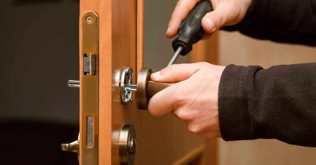 Como Identificar Quando a Fechadura Precisa Ser Trocada em Curitiba: 6 Dicas